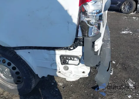 2016 Mercedes-Benz Metris z USA, uszkodzony, nr VIN WD3PG2EA6G3083752